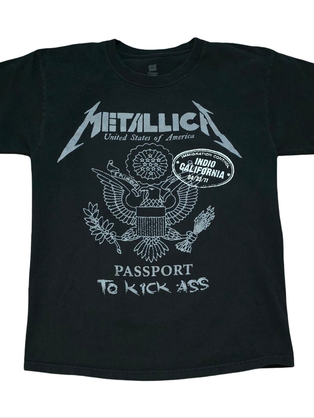 2011 Metallica Rock Band Tee Passport To Kick @ss Indio California M Shirt